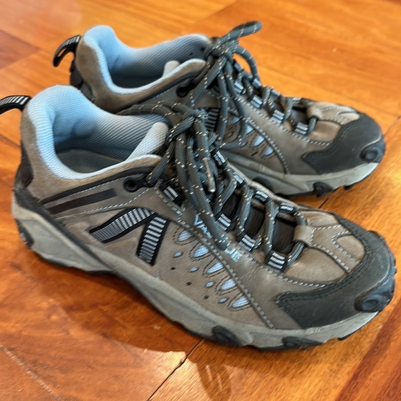 Excellent condition Vasque hiking boots - Picture 4 of 4